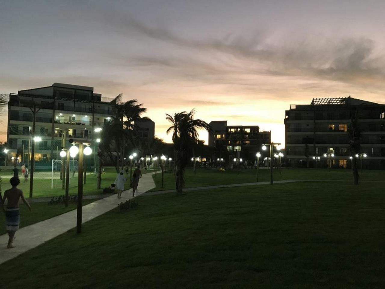 Apartamento Completo No Beach Living Porto Das Dunas - Apto Luxo Акирас Экстерьер фото